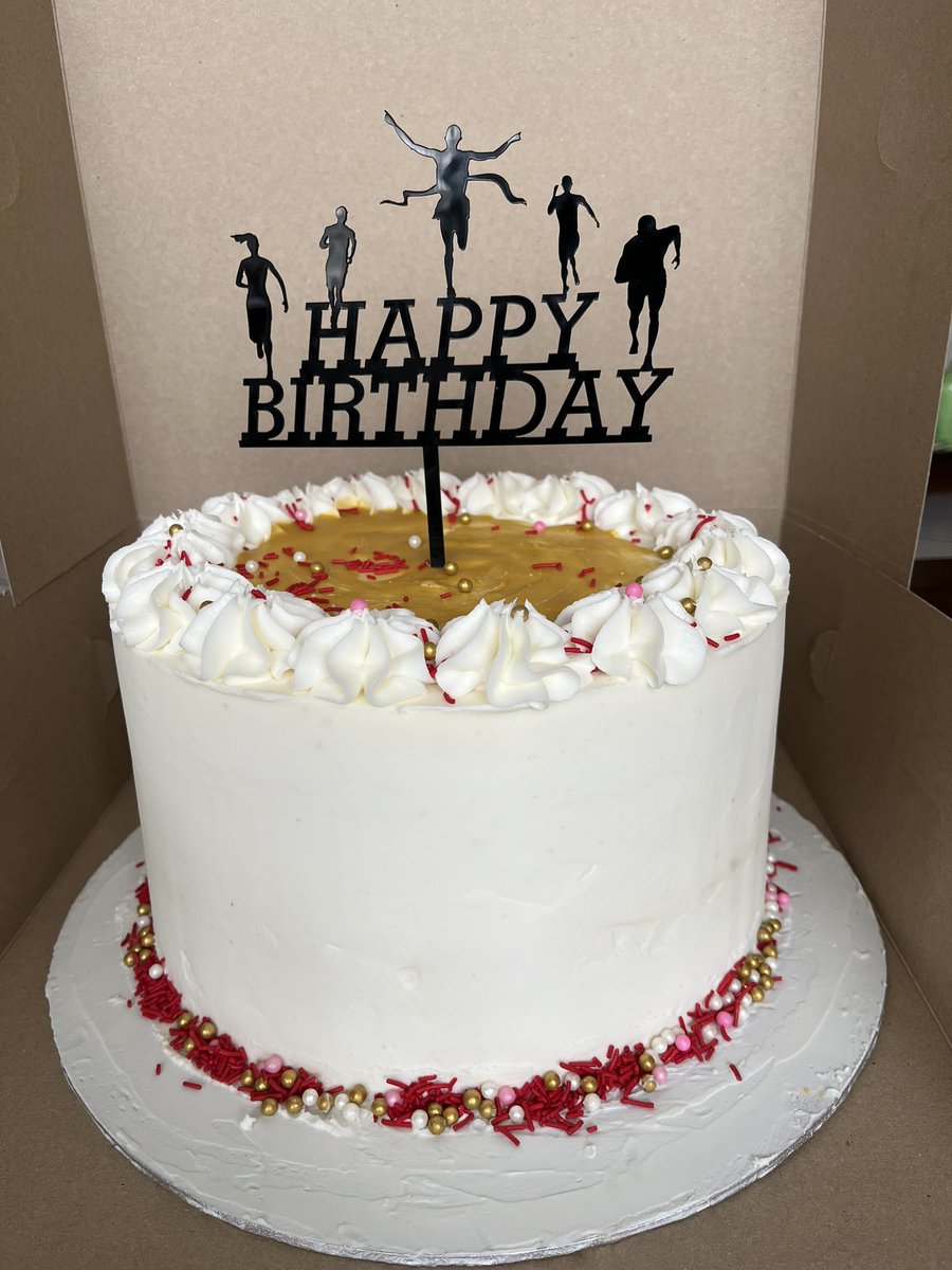 #birthdaycakes #cakeart #cakedecorating #buttericing #xoliscakes