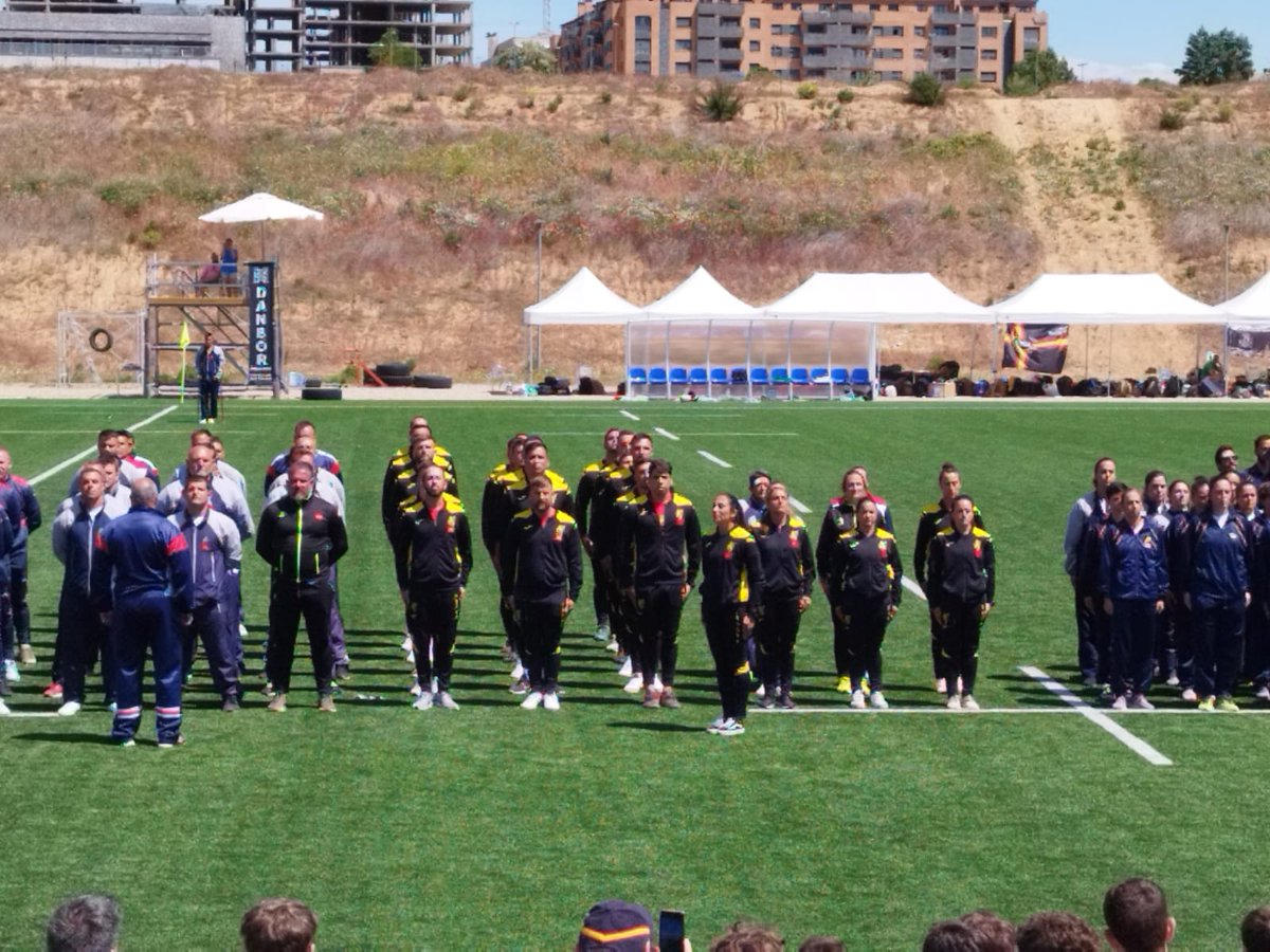 Los equipos masculino y femenino de Rugby de la #COMGEBAL han finalizado su participación en el campeonato de Rugby del <a href="/EjercitoTierra/">Ejército de Tierra 🇪🇸</a> celebrado en Valladolid y organizado por Academia de #Caballería <a href="/MADOC_ET/">MADOC</a>, con suerte desigual.
<a href="/MCANA_ET/">Mando de Canarias</a> #Palma47 #Ejercitoconeldeporte