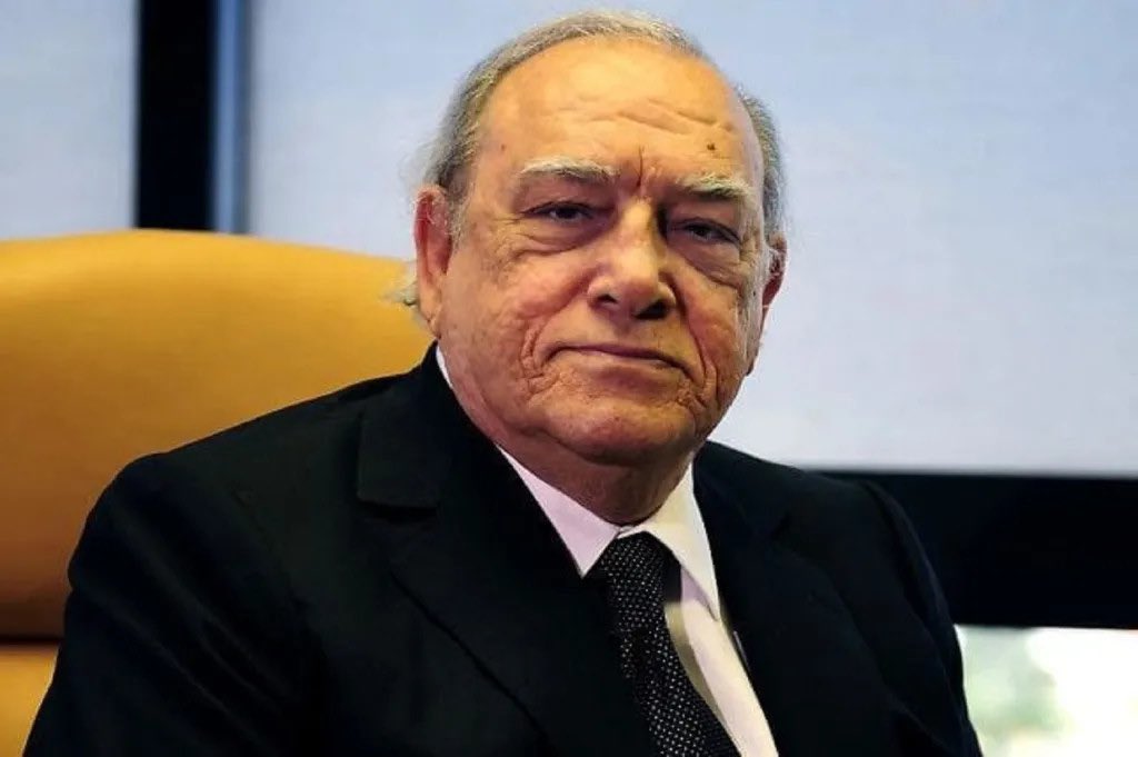 🚨🇭🇹🇩🇴

L'affairiste haïtien Gilbert Bigio sanctionné par le Canada pour avoir financé des gangs, aurait financé la campagne du président dominicain Luis Abinader. 

Il a tellement de pouvoir qu'au moins 2 employés de Bigio ont été nommés pour protéger ses intérêts en RD.