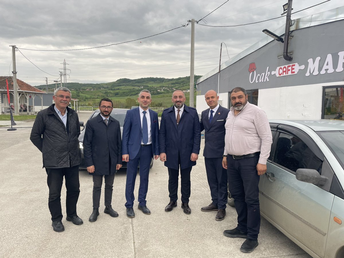 Samsun Yeniden Refah Partisi milletvekili adayı 
Syn Yaşar Yazıcı
Samsun İl başkanımız
Syn Murat Arslan
Bafra Yeniden Refah Partisi ilçe başkanımız 
Syn Bilal Arslan
ilçe başkanımız ve yönetim kurulu üyeleri.
Elifli sanayimizde bizleri ve üreticilerimizi ziyaret ettiler ...