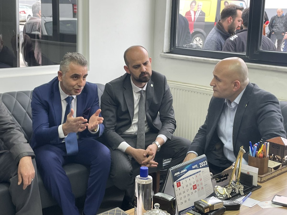 Samsun İyi parti Grup başkanvekili ve Samsun milletvekili adayımız 
Syn Erhan Usta
Samsun İyi parti milletvekili adayımız
Syn Av Yunus Gün
Bafra İyi parti ilçe başkanımız 
Syn Aydoğan Yılmaz  
ilçe başkanlarımız ve yönetim kurulu üyeleri.
Elifli sanayimizde bizleri ziyaret etti..