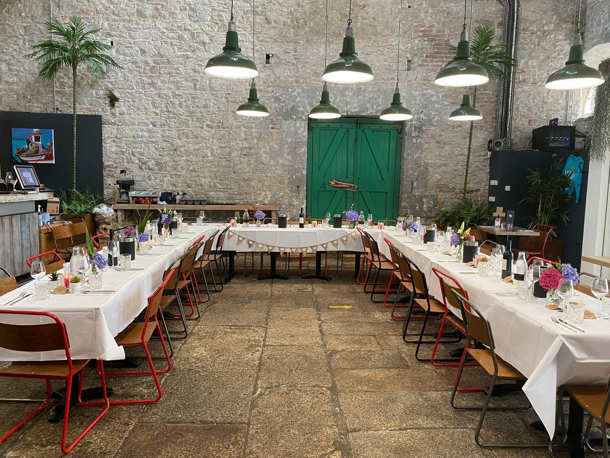 V E N U E  H I R E 🥂
👀 Looking for somewhere amazing to host a special event?

The Hook and Line is a versatile space and the perfect location to celebrate in style🍾
Contact the team for further details or to check availability - info@thehookandlineplymouth.co.uk

#gethooked