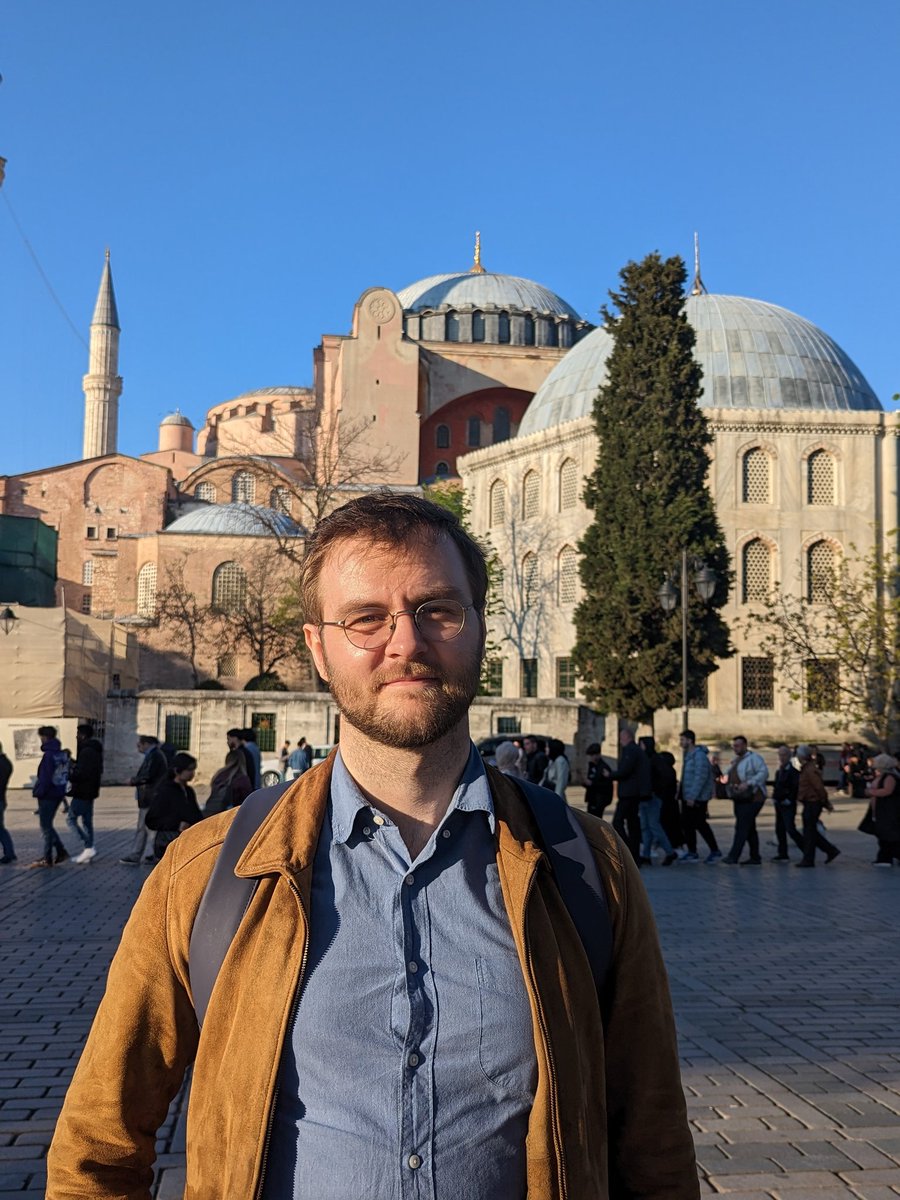 Après la victoire des Istanbul Wildcats aux EMEA, j'ai estimé qu'il était nécessaire d'aller apprendre des meilleurs pendant l'offseason pour espérer pouvoir les battre au summer. Même plus besoin d'aller en Corée !