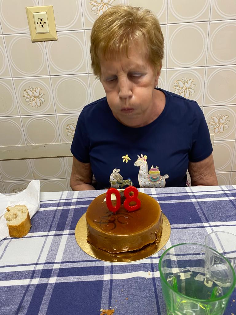 Feliz 80 años,madre