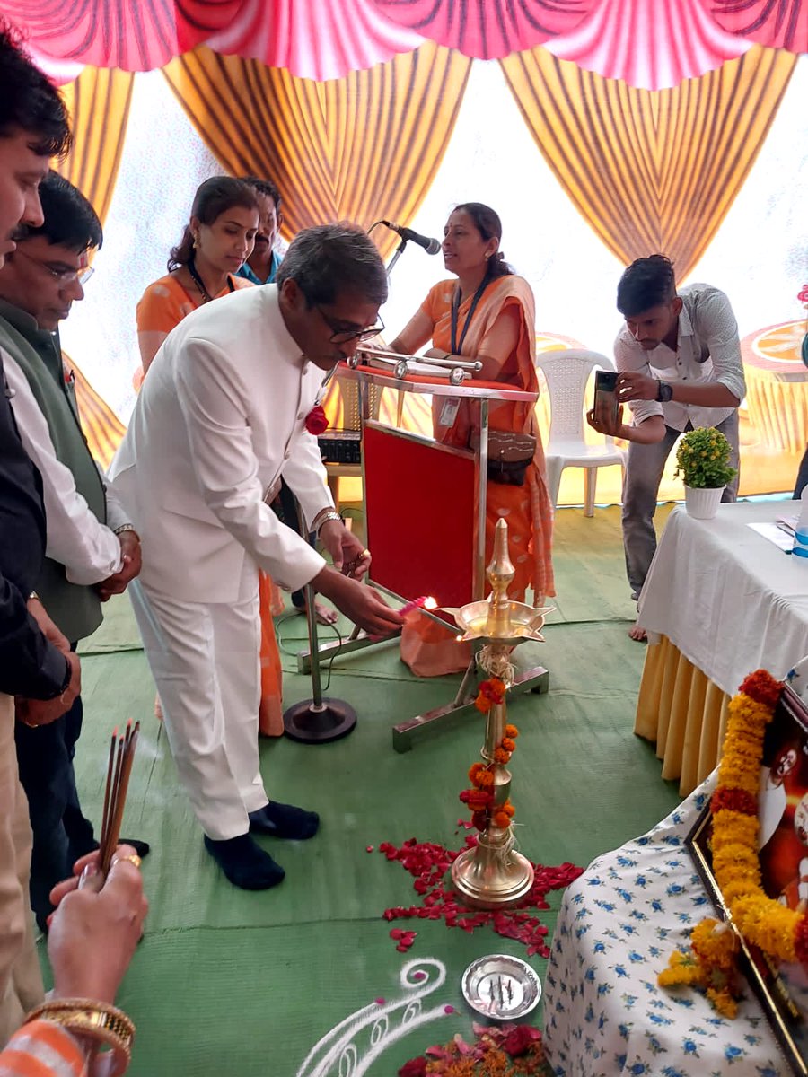 pskadu's tweet photo. Invited as a chief guest for inauguration of "World Workers Day-2023" program organized by Karmayogi Foundation (बोलते नव्हे, तर कर्ते व्हा),  Buttibori, Nagpur.
Happy Maharastra Day.
#Karmayogifoundation @WorkersDay2023
#WorkersDay2023 
#India #Nagpur #maharashtraday2023 https://t.co/WwB7MJWrtU