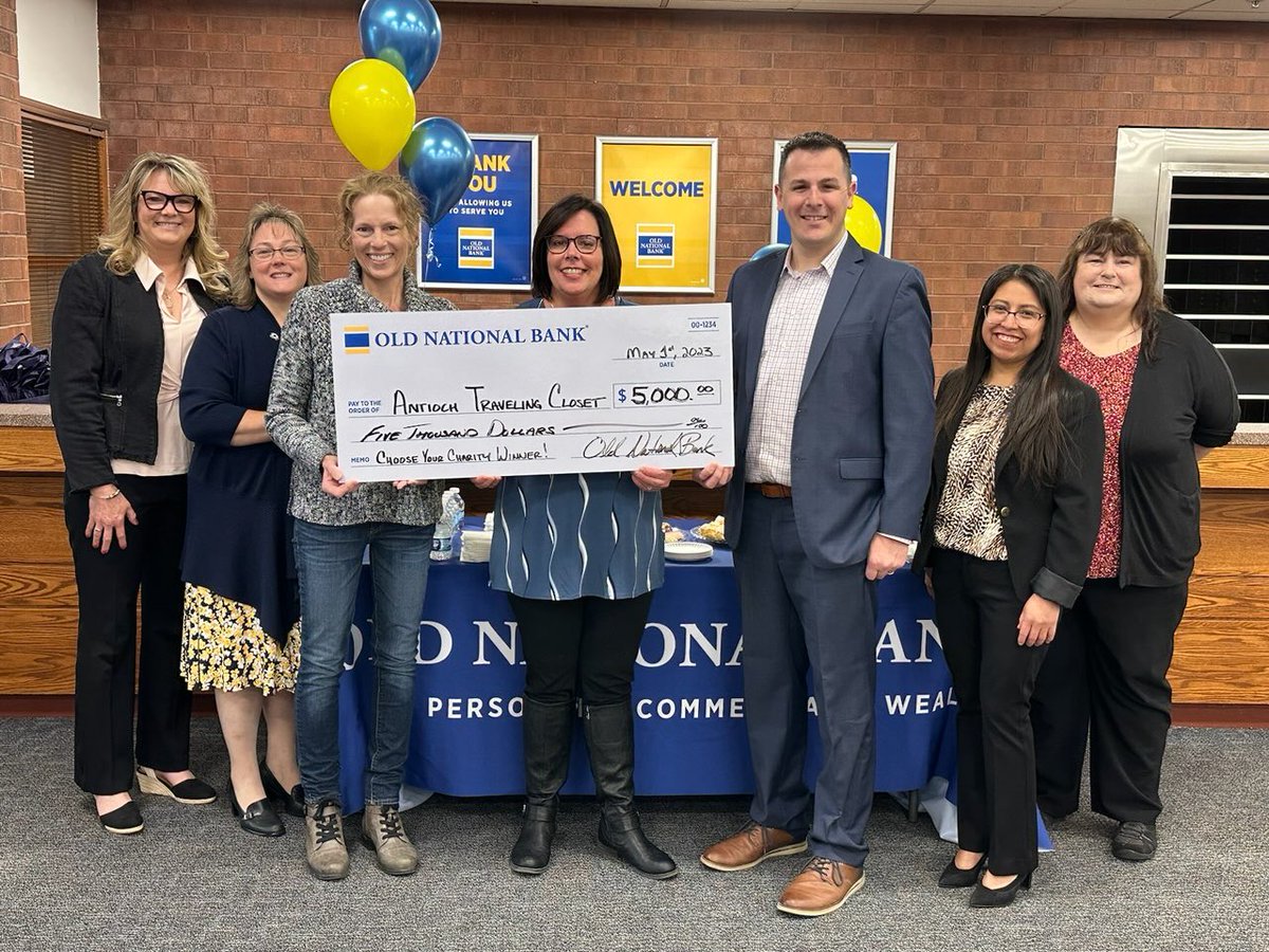 Antioch Traveling Closet (@atwitc) on Twitter photo Big thank you to <a href="/Old_National/">Old National Bank</a> in Round Lake Beach! We greatly appreciate your support in helping us help our community!!
#giving #ourfollowersvoted #2000votes #ittakesavillage Big thank you to <a href="/Old_National/">Old National Bank</a> in Round Lake Beach! We greatly appreciate your support in helping us help our community!!
#giving #ourfollowersvoted #2000votes #ittakesavillage