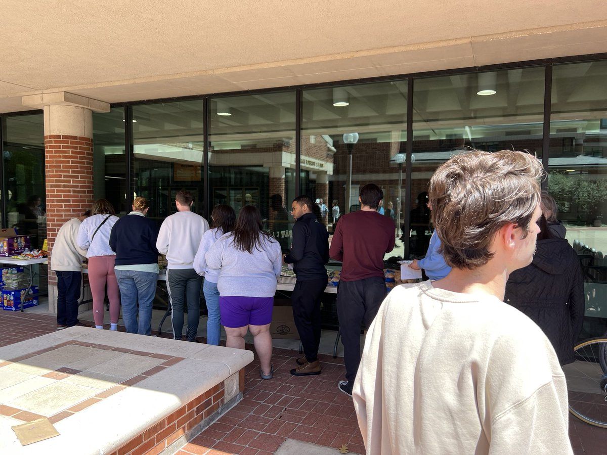 Mizzou Law students, faculty and staff celebrated the end of classes today with a hamburger and hot dog cookout! 

Thanks so much to the MoBar Young Lawyers Section for sponsoring today’s lunch!