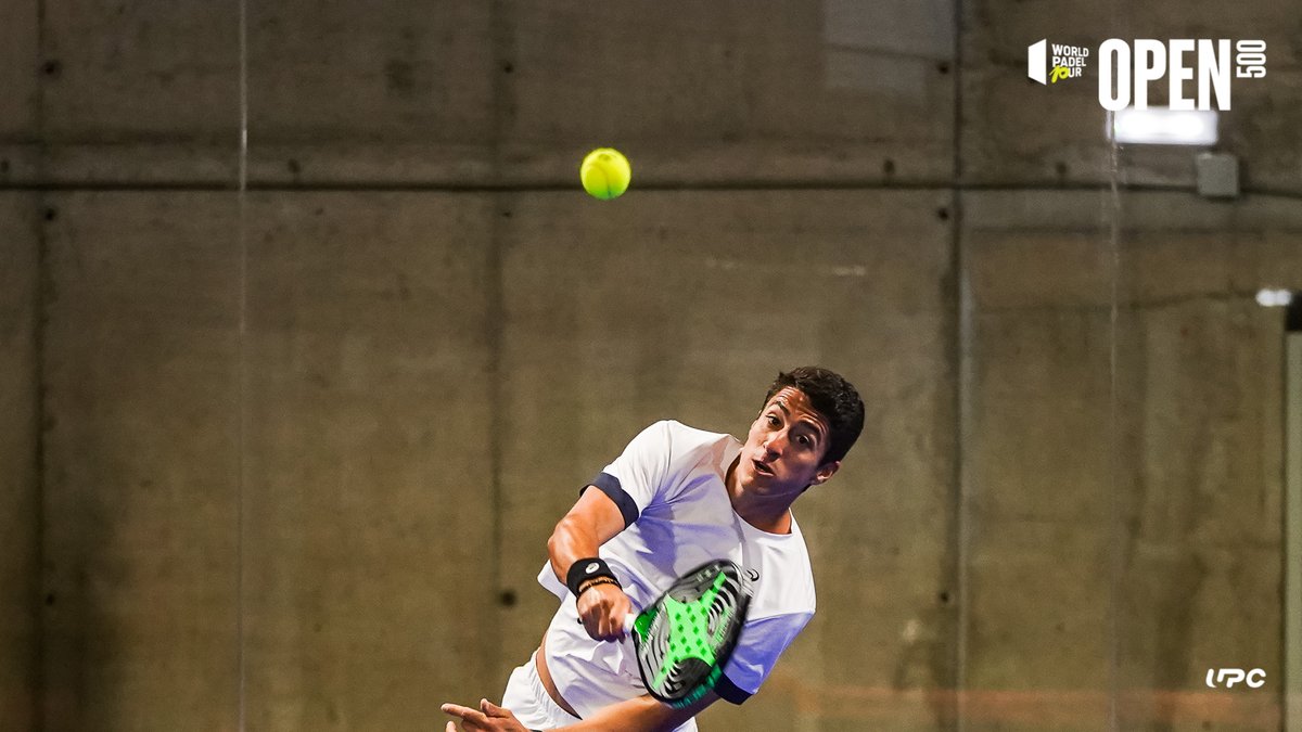 ✊ ¡Me lo quedo! El tercer pase a cuadro ya tiene dueños.
🔛 #WPTAlicanteOpen500🌊

▶️ RONDA 1️⃣/4⃣PREVIA
🟦 CUADRO MASCULINO

✅ Jofre - Hernández
✏️ 6/2 - 3/6 - 6/3
❌ Collado - Jurado

📍 Centre Tecnificació d'Alacant
📊 bit.ly/AlicanteOpen500

#WPTOpen500🧡