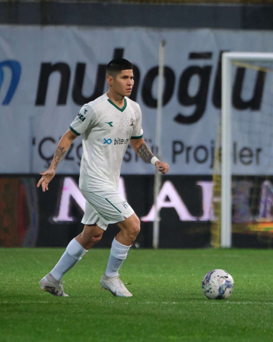 Jorman Campuzano tuvo una gran actuación frente a Istanbulspor.