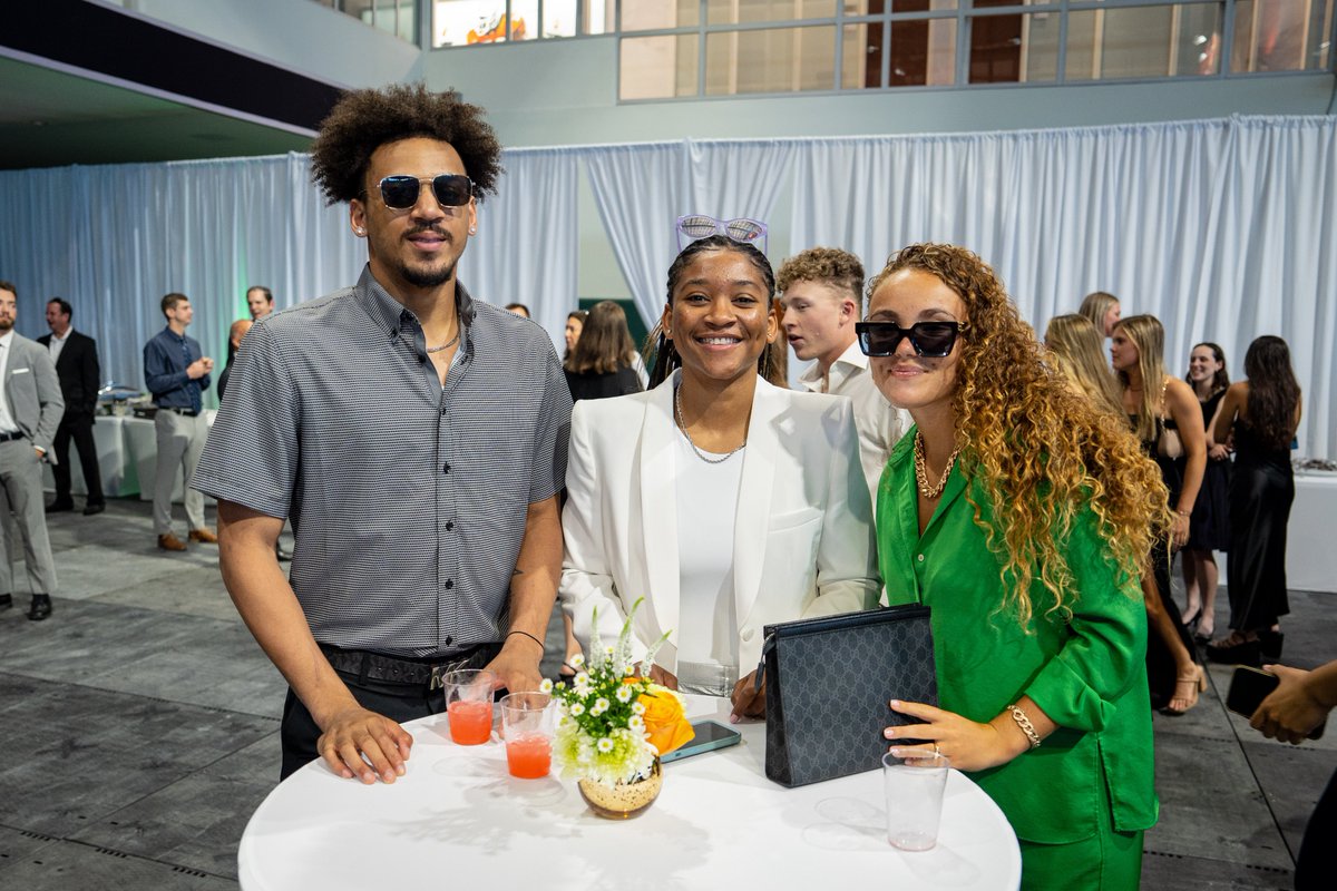 CanesWBB's tweet photo. Squad was serving last night at Hurricane Honors! 😎🔥

Congrats @KylaOldacre  on winning the Rising Star Award! 👏 https://t.co/LBqrJ6PwNp