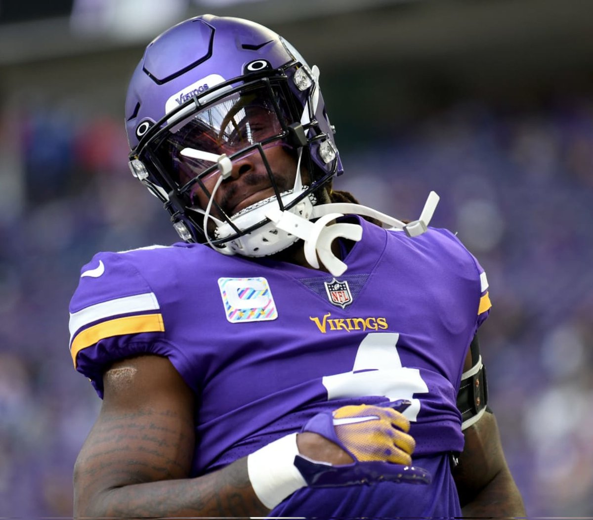 ElOvoide_'s tweet photo. Los Vikings siguen escuchando ofertas de intercambio por el RB Dalvin Cook y el LB Za'Darius Smith.

(Vía: @AlbertBreer) https://t.co/OzuQUIOesx