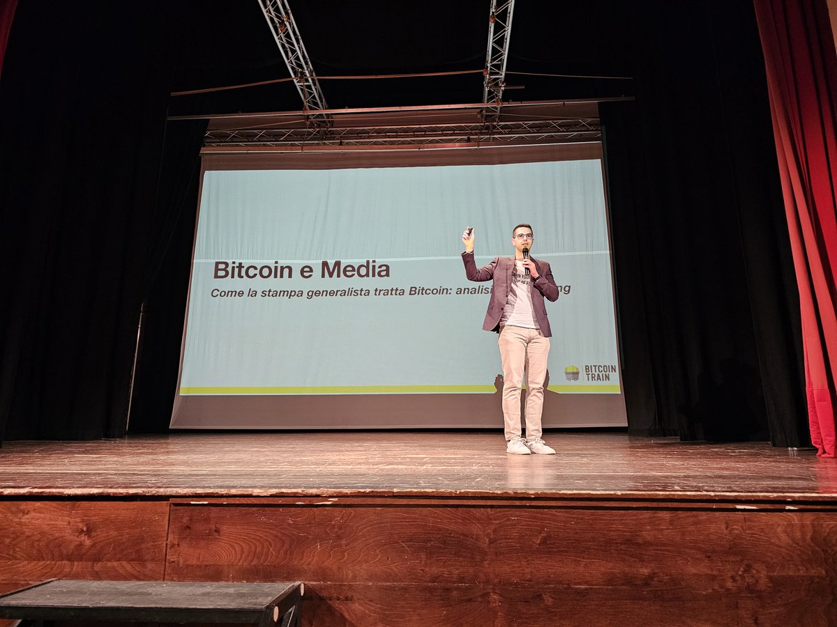 Butcher_3109's tweet photo. what a weekend!!! thanks to @Rikki6ixx @federico_rivi @Lorinaura 🤘🏻We love you guys #learningbitcoin #santelpidioamare 
@claudiabra59524 https://t.co/sRVAwVhDC0