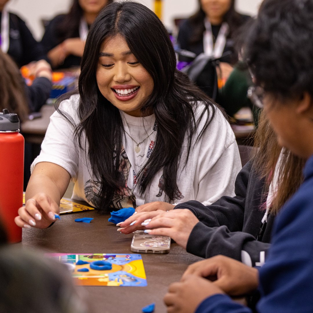 asueducation's tweet photo. Christine Peralta wants to become an educator because “I enjoy coming up with new approaches and projects that make learning fun…I want my students to be excited to come to school every day and be energized to do their best.” Learn more at https://t.co/iEWea26ZWp @mpsaz https://t.co/JBvqBjE9lZ