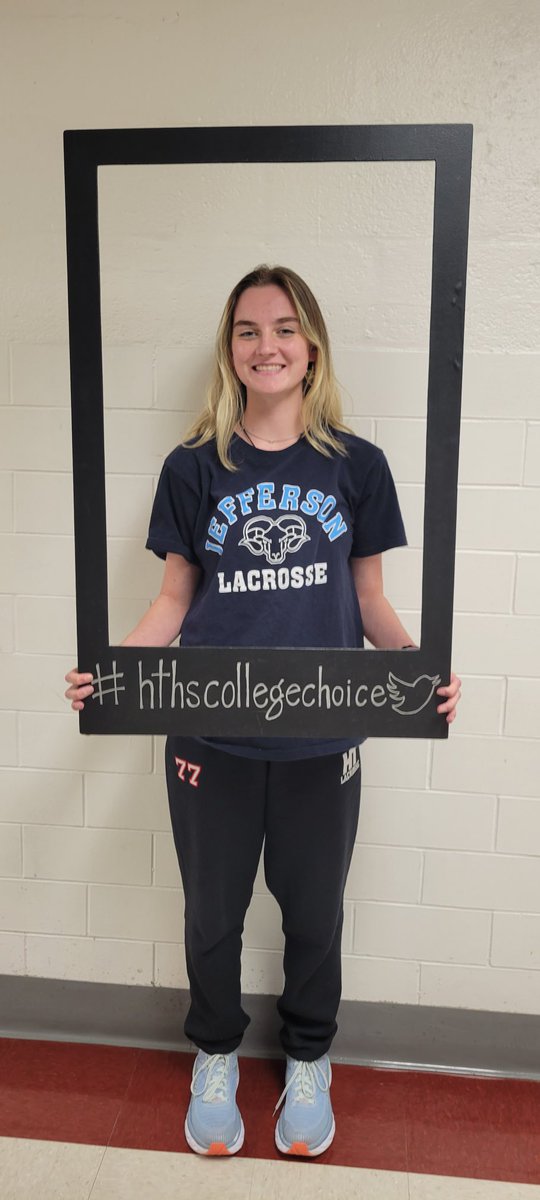 Congratulations Alexis! #hthscollegechoice