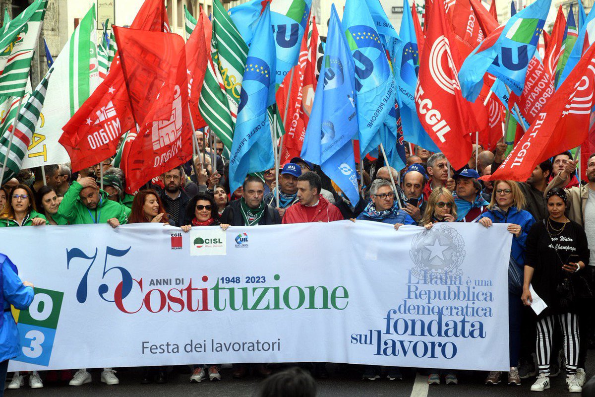 ✍️ L’editoriale
1’ maggio: la prima volta di <a href="/GiorgiaMeloni/">Giorgia Meloni</a> da Presidente del Consiglio, con l’inedito DL lavoro.
Così recita il poeta: 📢propaganda, propaganda………
la risposta ad ogni tua domanda 📢
#primomaggio <a href="/e_maraio/">Enzo Maraio</a> <a href="/luigiiorio5/">luigi iorio</a> avantionline.it/propaganda-dl-…