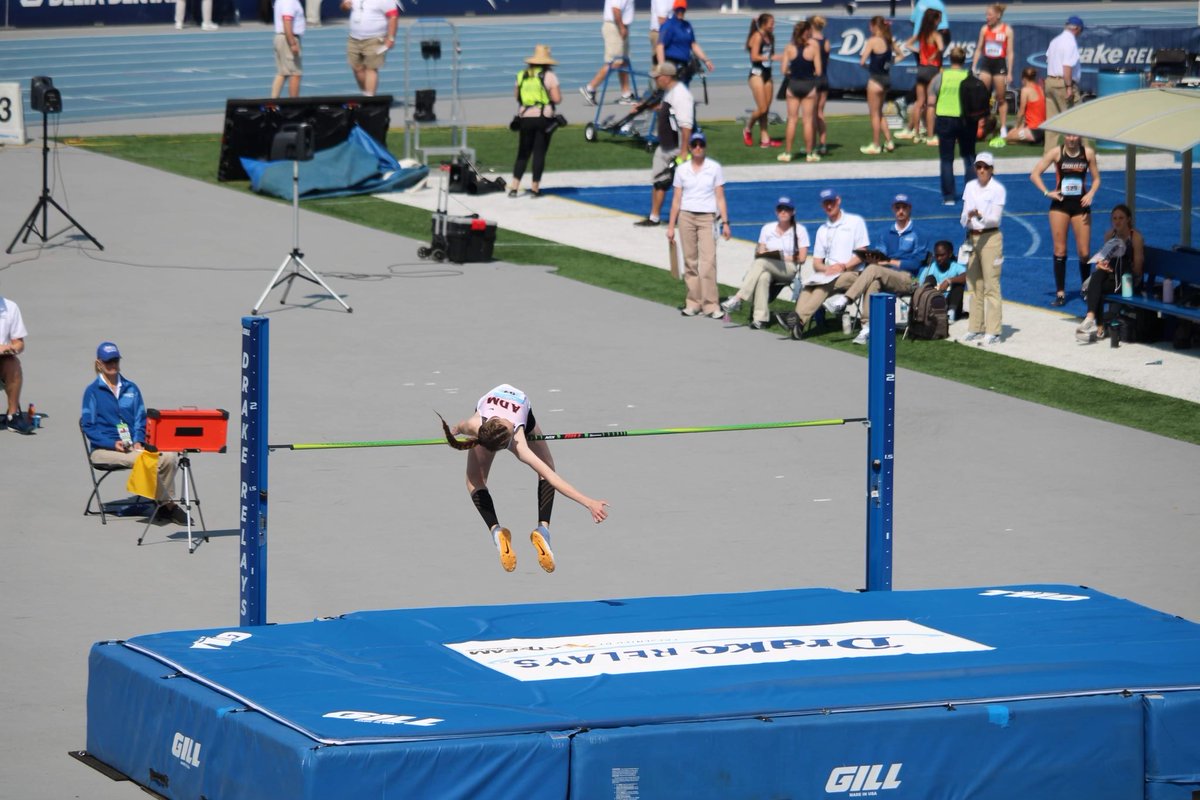 Drake Relays was a success! London jumped 5’6” to finish 2nd and is only a sophomore.
