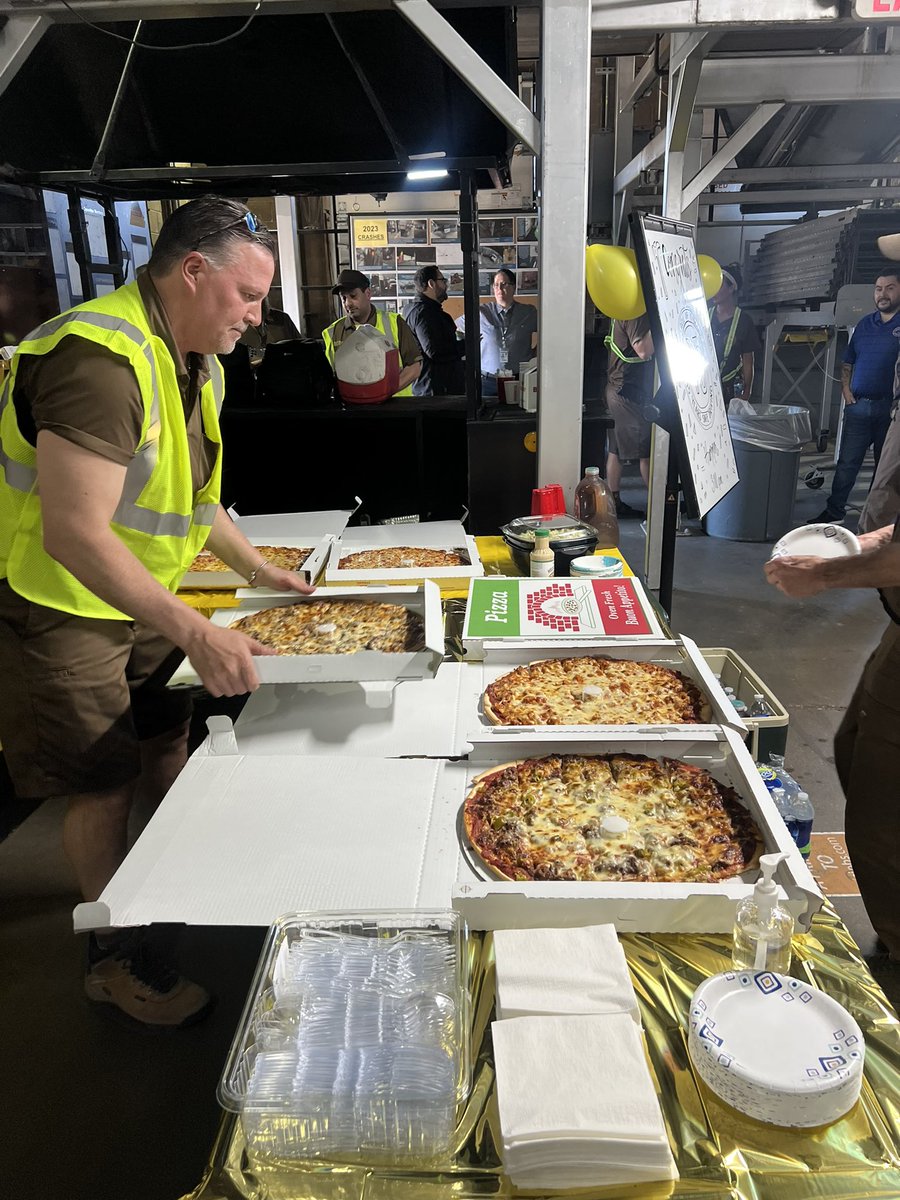 Congratulations Michael Chernesky on 45 years of safe driving! It’s amazing to see your back to back achievements! Thank you for being safe and setting an example for all of our new drivers! 🥳