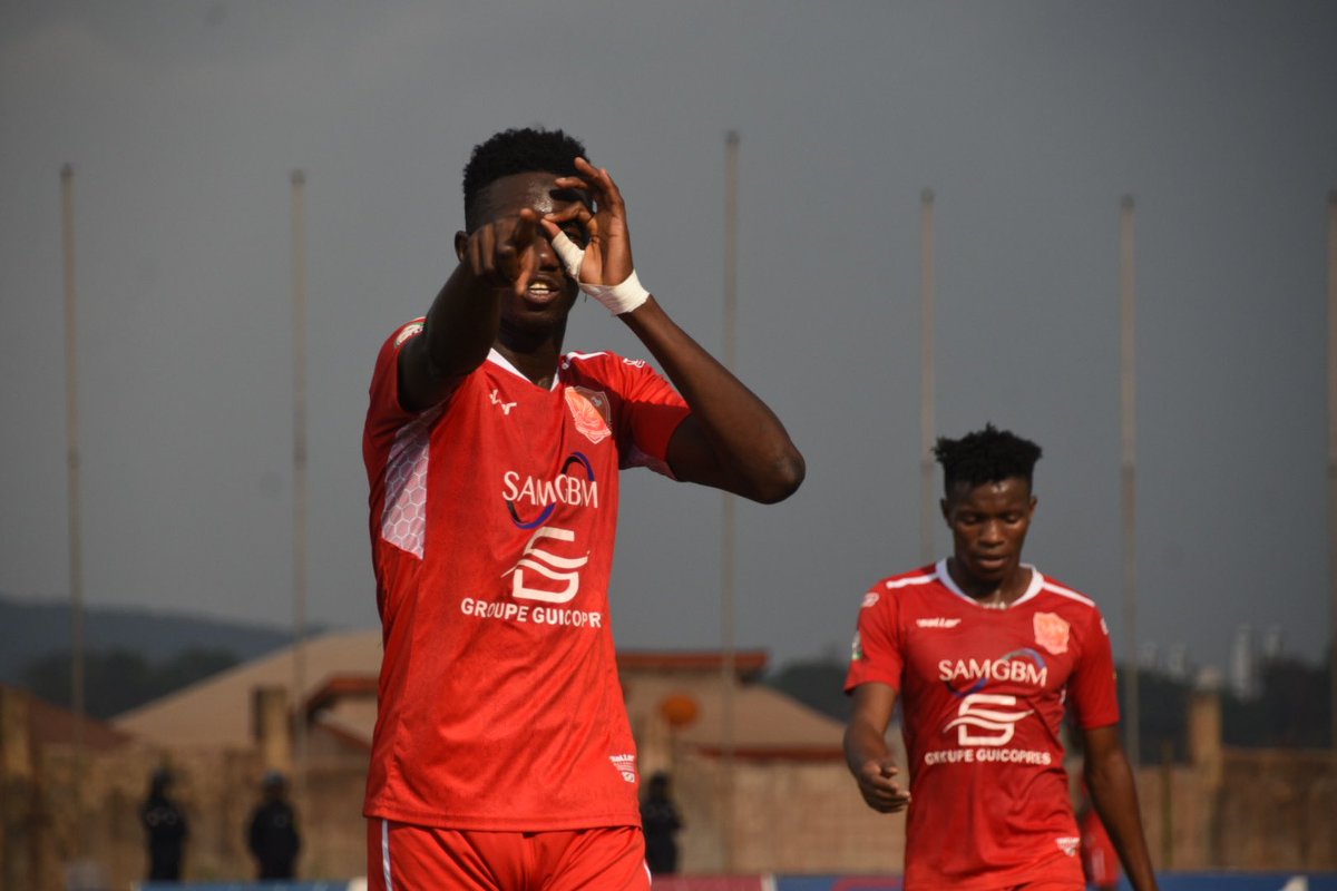 HACofficiel's tweet photo. ๐ #Ligue1Guicopres๐ฌ๐ณ
Terminรฉ | ๐๐๐๐๐ข ๐ฆ๐ง๐๐ฅ (1๏ธโฃ-3๏ธโฃ) ๐๐ข๐ฅ๐ข๐ฌ๐ ๐๐
โฑโค Fin du match au stade de Labรฉ. Victoire tranquille des Matamkas grรขce ร des buts de Mohamed Djibo (28โ), Gnagna BARRY (45โ) et dโAlseny SOUMAH (61โ) โ๐พ
#FelloHAC #J15
#PanAfricanTeam ๐ดโช๏ธ https://t.co/OGMTUjcGin