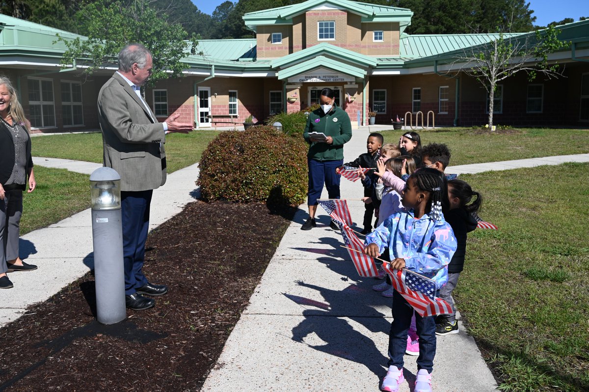 Senator Tim Kaine tweet media