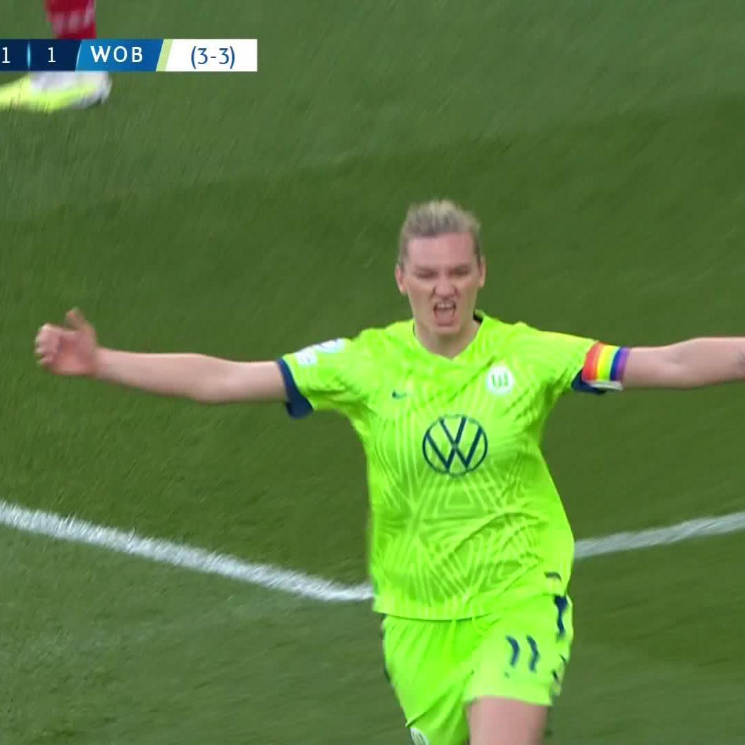 ALEXANDRA POPP GIVES WOLFSBURG THE LEAD WITH HER FIRST GOAL AGAINST AN ENGLISH TEAM SINCE THE 2010-11 SEASON 🔥

WATCH #UWCL LIVE NOW ⬇️
🇬🇧