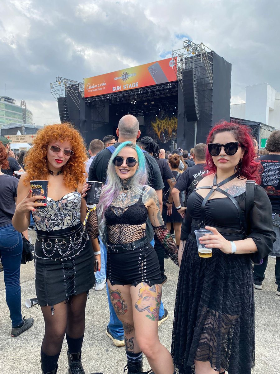 Posted a few pics and videos of the first day of Summerbreeze on my IG. Link is in bio ❤️‍🔥🤘😛