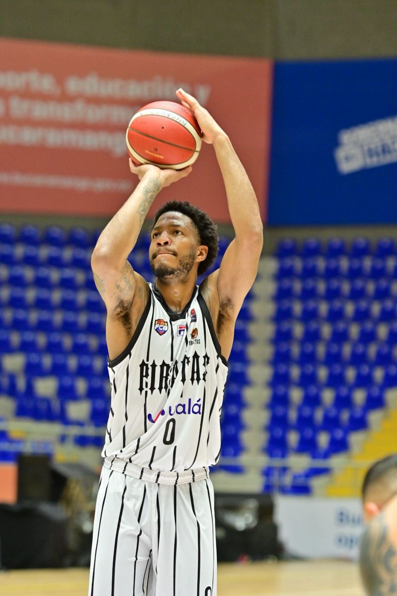 Piratas Bogotá tweet media