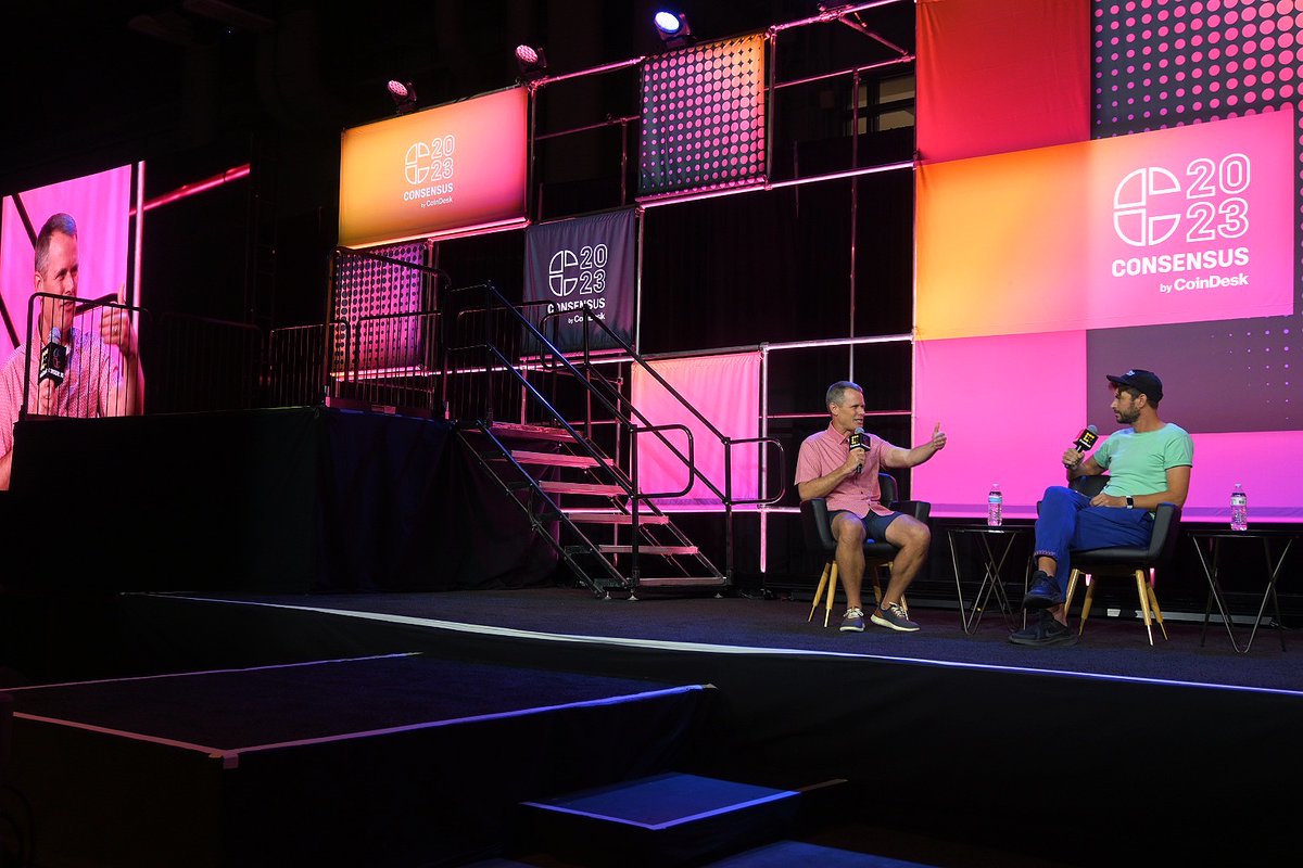 FoundryServices's tweet photo. Thank you to all who stopped by the Foundry lounge or sat in on one of our panels at #Consensus2023! We had a great 3 days full of connecting, learning, and sharing with fellow innovators and left feeling energized and excited for the future of decentralized finance. If you missed us or want to connect further, send us a message － our DMs are open.