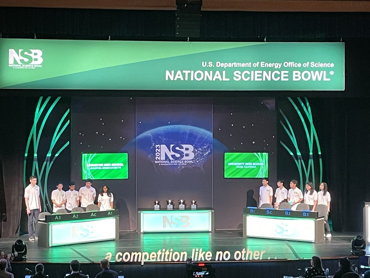 Competition is starting now for High School National Science Bowl Finals 2023! Good luck to Lexington High School (Lexington, Massachusetts) and University High School (Irvine, California) #NSB2023 Tune in using the retweeted link! 🧫🧬🔭⚗️🔬🧪🥼