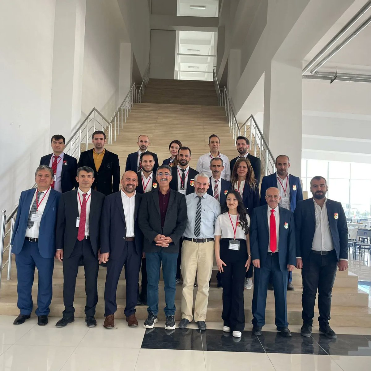 vantsfvan's tweet photo. 13 ilin katılımı ile düzenlenen okul sporları bölge yarışmaları sona ermiştir emeği geçen herkese teşekkür ederiz. Dereceye giren öğrencilere Türkiye şampiyonasında başarılar dileriz @adnanyavic
@TurkishChess @GlkzTulay https://t.co/GFFqsOFhyk