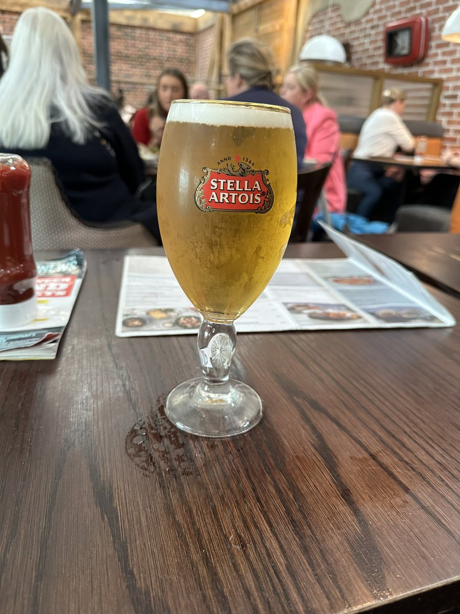 Better_Call_Ad's tweet photo. Here we go #londonstanstead https://t.co/wjcJgHW4Pn