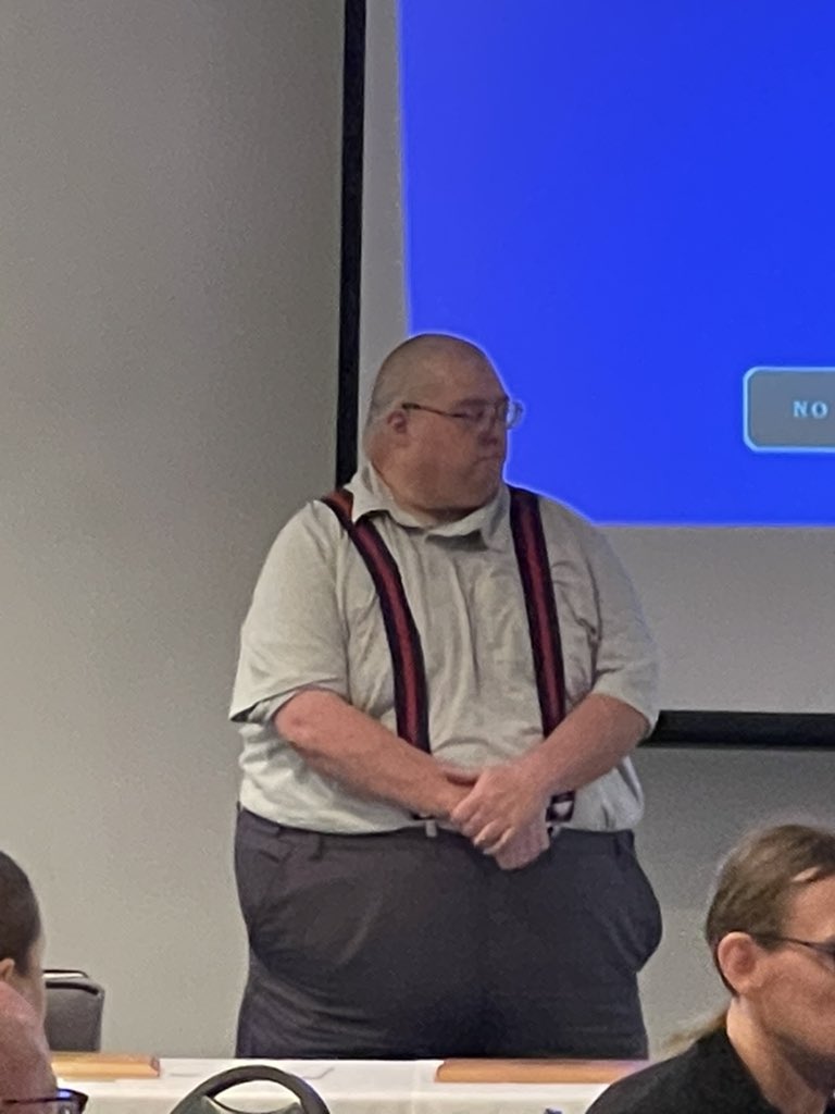 Recipient of the NWDAB OHSAA Media Award.  Gary Rasberry of The Daily Standard.  Truly deserving.  His Mother attended the presentation with him.  Congratulations Gary!  <a href="/midwestathletic/">MAC</a> <a href="/TheDS_sports/">DailyStandard Sports</a>