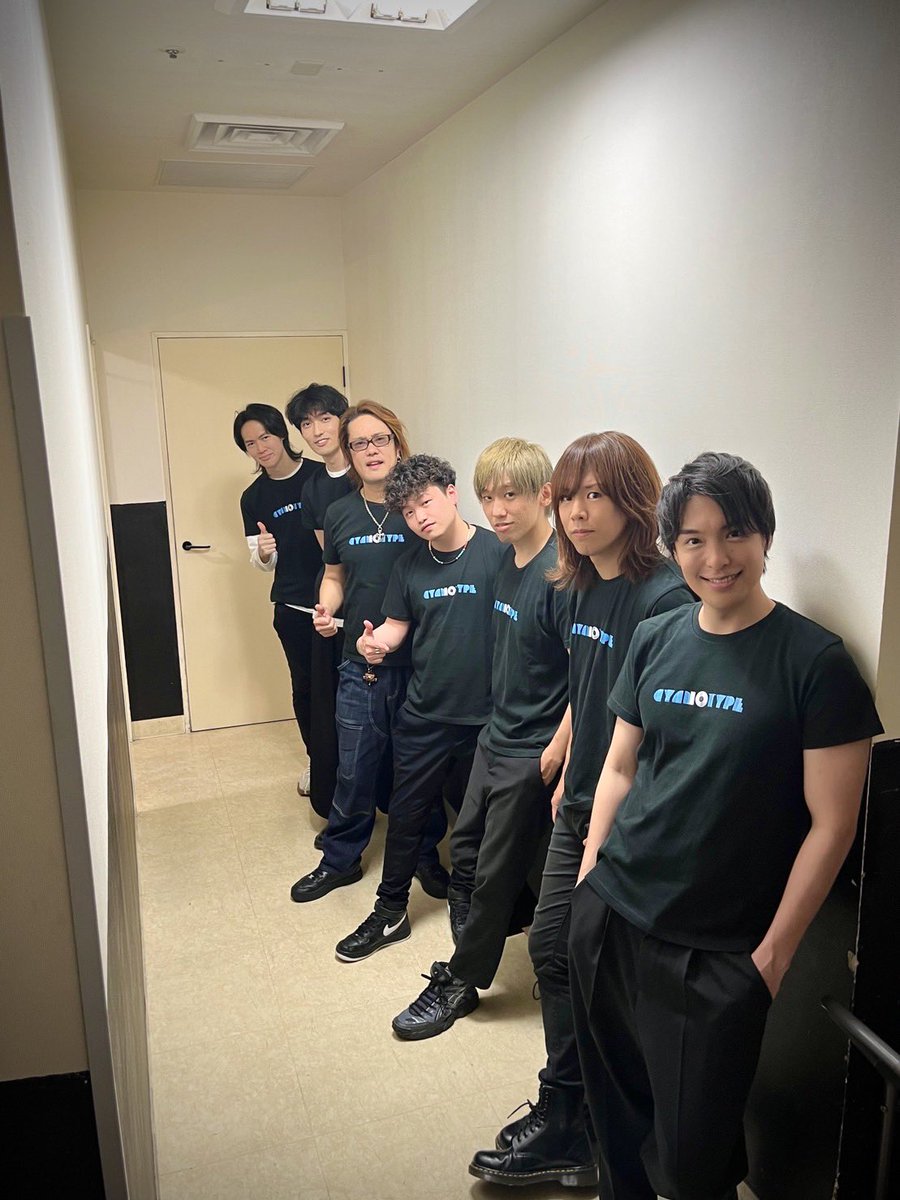 koyasho12081987's tweet photo. 昨日はシアノタイプ
博多Gate's7にて！ありがとうございました！福岡も最高に楽しすぎました！また絶対に行きます！🙆‍♂️✨

明日は名古屋 CLUB QUATTRO！

一足先に名古屋でうな富士からの
ウェルビー栄のサウナで整いからの手羽先という最高のおじさんの休日を過ごしてます🙋‍♂️

明日お待ちしております！ https://t.co/EICVq3ivUq