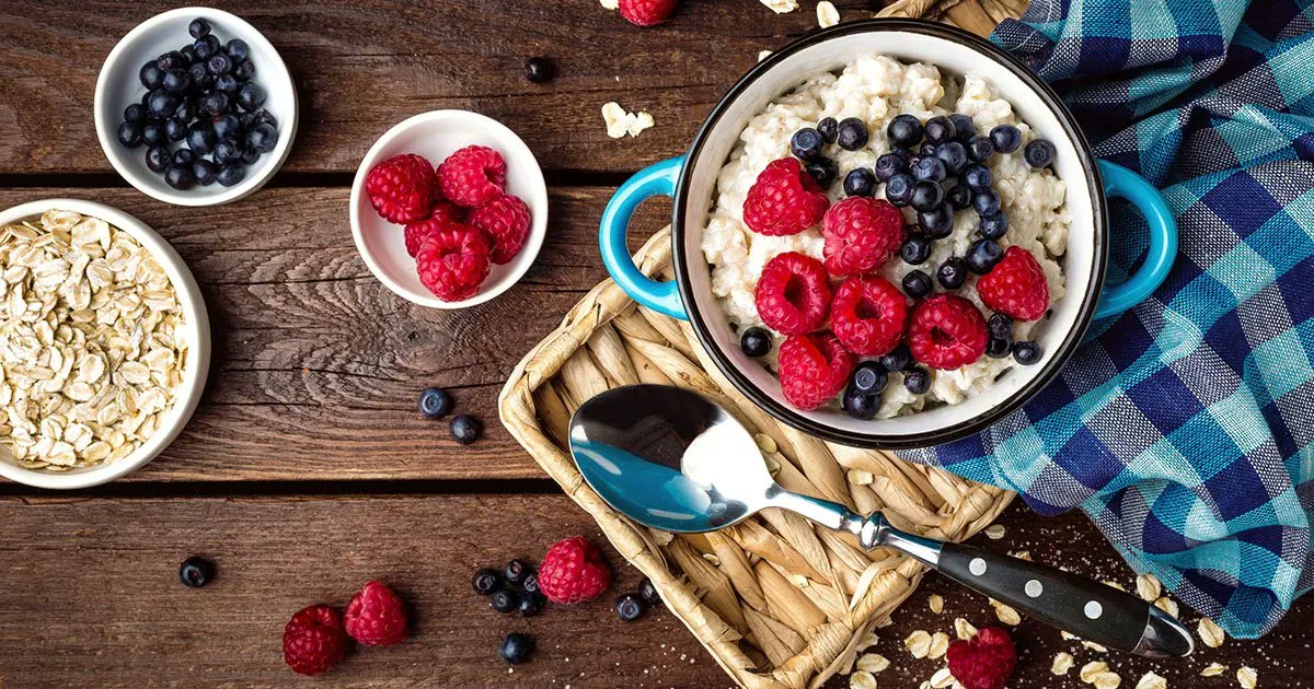 NutrReviews's tweet photo. Did you know? Oats, including the soluble fiber beta glucan, can have a positive effect on the perception of #satiety. Learn more with @NutrReviews https://t.co/KJzdwG6E9q 

#oats #fiber #DietaryFiber #SolubleFiber #oatmeal #appetite #diet #WholeGrain #WholeGrains #nutrition https://t.co/itOgRkCQvo