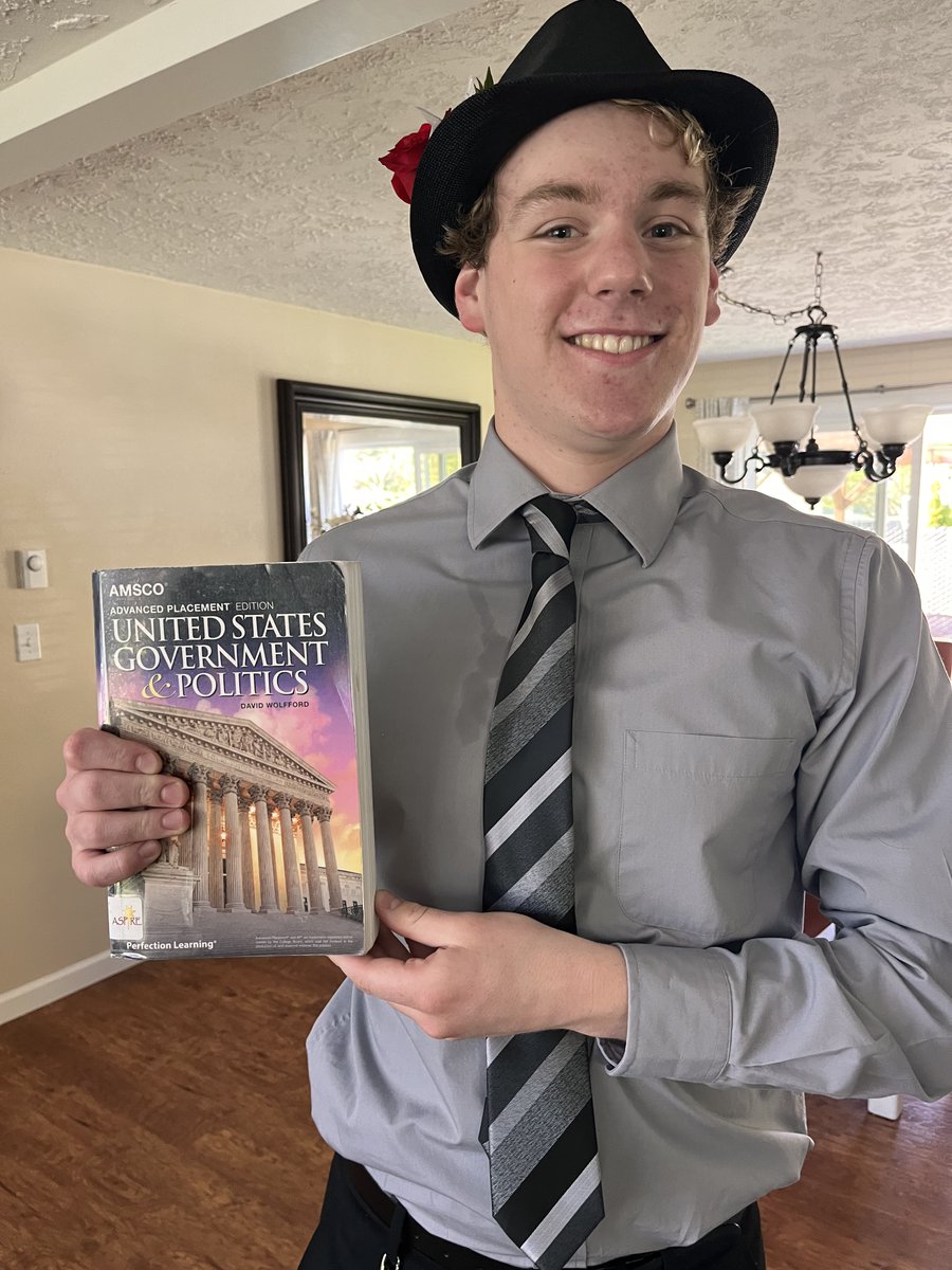 CM2BuMp's tweet photo. Prom season with an AP Gov twist https://t.co/2wWF8vExda
