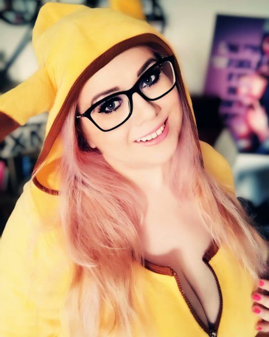 Pika ❤️  #pikachu #pokemon #PokemonGO #waifu #COSPLAYMODE https://t.co/MqQr69iWFE<a href="/tag/pikachu"class="tags">#pikachu</a><a href="/tag/pokemon"class="tags">#pokemon</a><a href="/tag/pokemongo"class="tags">#PokemonGO</a><a href="/tag/waifu"class="tags">#waifu</a><a href="/tag/cosplaymode"class="tags">#COSPLAYMODE</a>