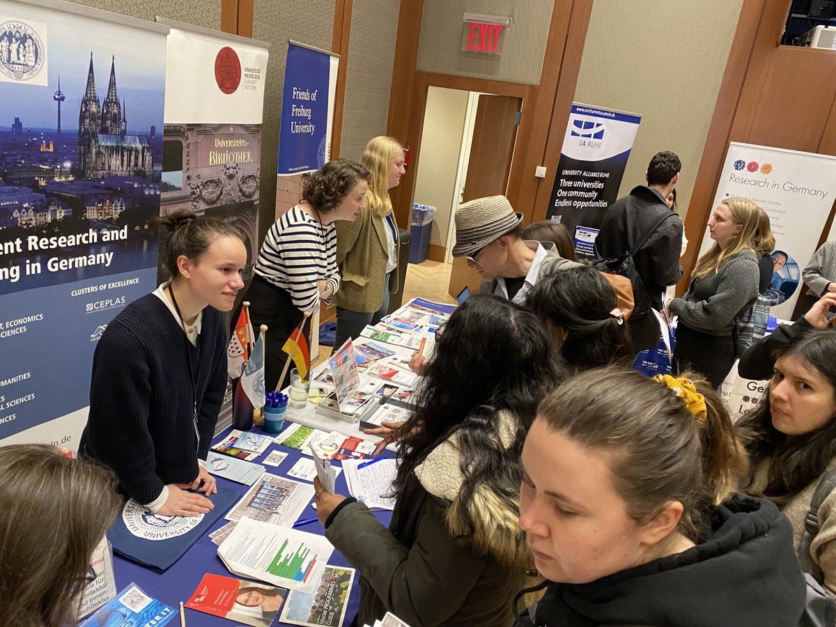 UniCologneNY's tweet photo. #GermanyGradFair 2023: it's a wrap! 🎉It was a pleasure to meet so many students interested in #Germany and @UniCologne and help with all questions on #masters, #studentlife, and #research. Thank you to everyone who participated! 🤩🇩🇪🇺🇸 https://t.co/laW9mSh6d3