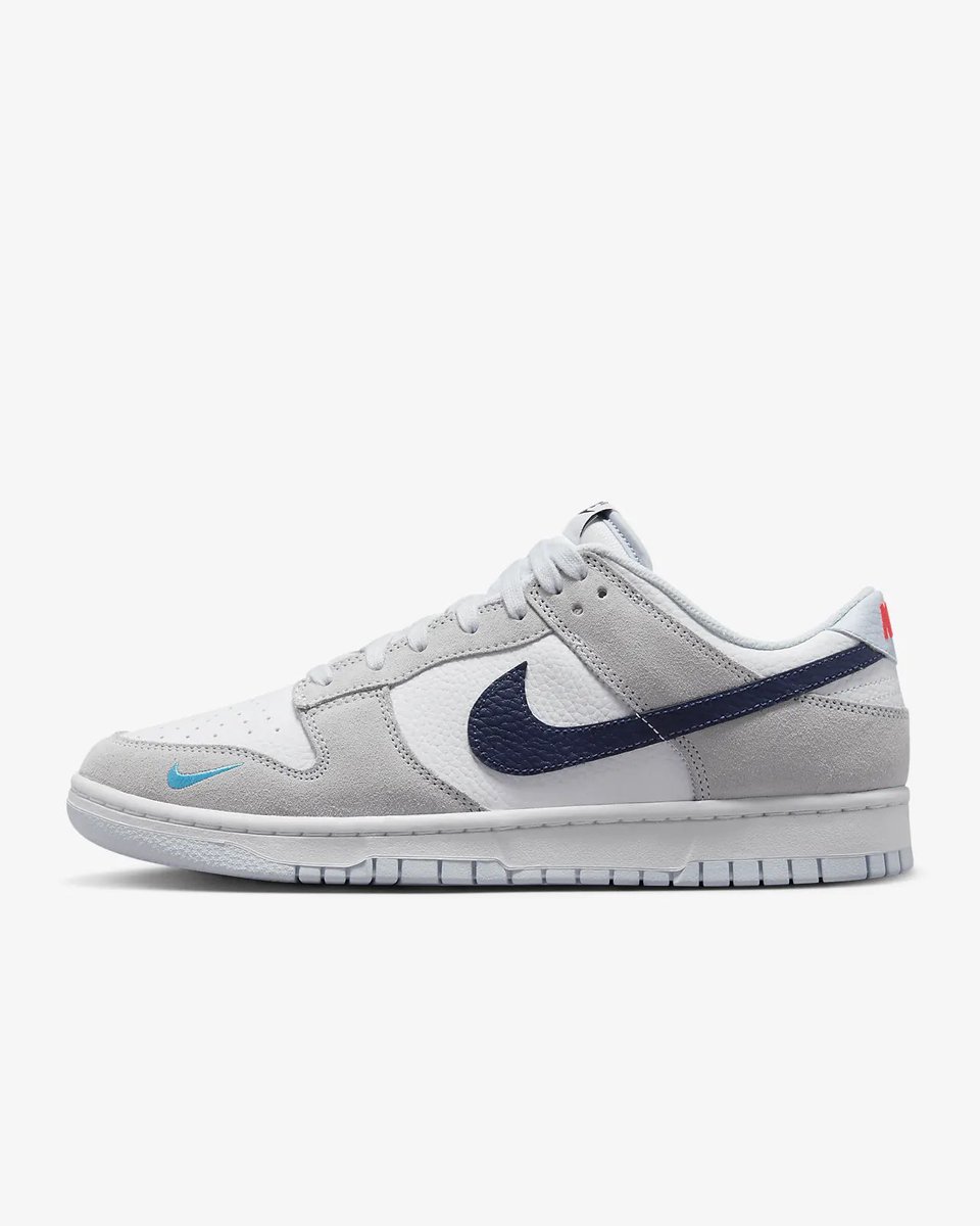 FitThemAll's tweet photo. Nouvelle Nike Dunk Low « Mini Swoosh » dispo chez Nike ☀️✔️ 

Lien: https://t.co/0Nyn4AZDxO https://t.co/T9pFzShnU4