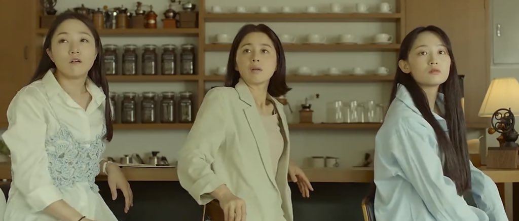__1xo's tweet photo. Would You Like a Cup of Coffee? ☕️
دراما خفيفة كالطبطبة بعد نهاية يوم مُتعب ورفيقة ممتازة لمحبي القهوة! كل حلقة قصة إجتماعية مختلفة للزبائن اللي بيمروا المقهى، أوصي بها لليّ يحبَ هالنوع من الدرامَات 🎞️🤎🍃. https://t.co/qovntZCgrQ