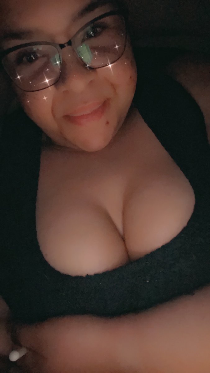 Thunderfoxx28's tweet photo. Thunderfoxx here to share my only fans with you, let’s spice up this page 
Thunderfoxx on only fans! Go follow and like and tell me the type of content you wanna see! https://t.co/TW1Fr6iZna