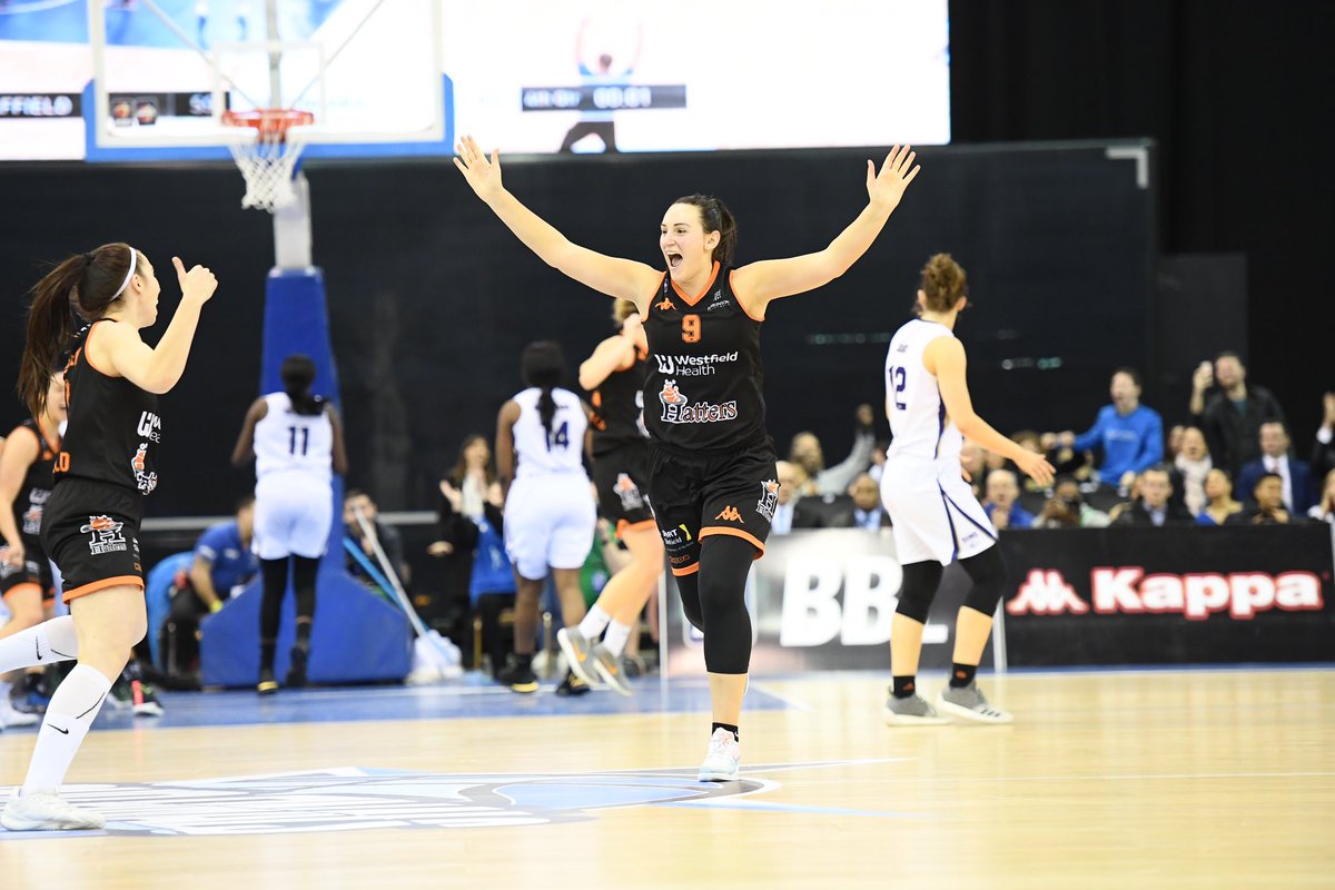 Thank you, <a href="/helennaylor/">Helen Naylor</a> 🖤🧡💙

Over 20 years with the club, Helen will forever be a Hatters Legend. 

Happy WBBL Retirement, Helen. 

📸 <a href="/iamahmedphotos/">Mansoor  Ahmed</a>