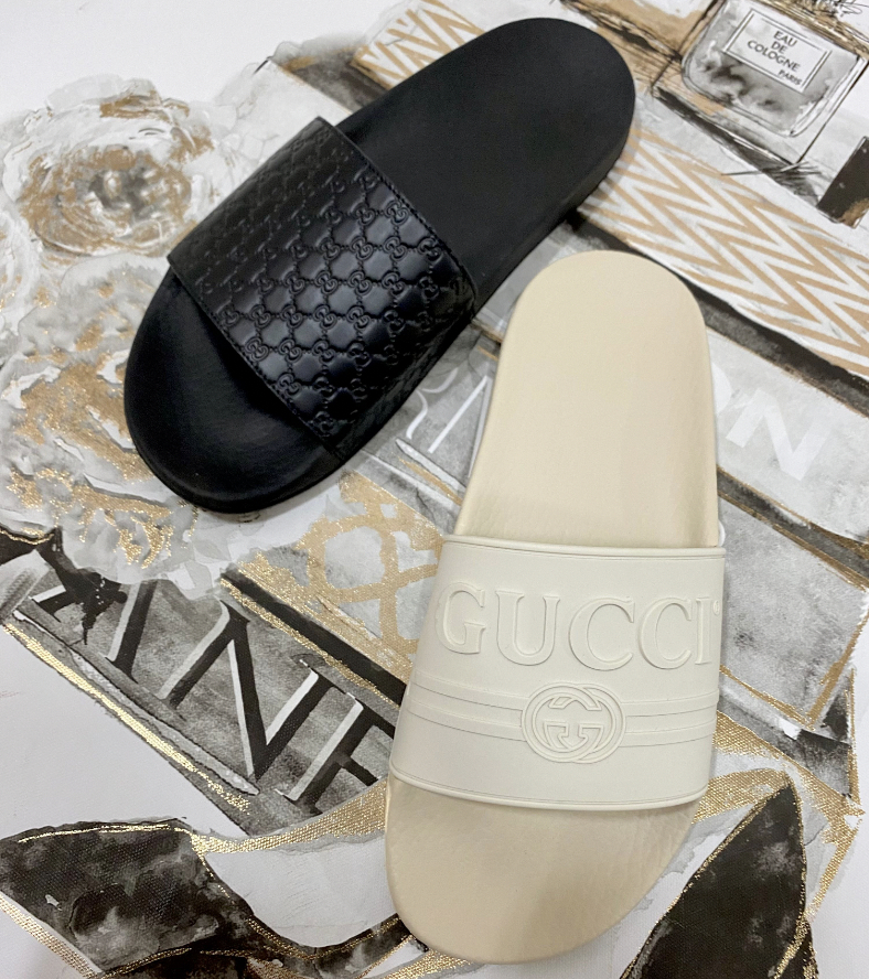 Papillonkia's tweet photo. Holiday season is in full swing and we're not leaving without our Gucci Sliders💫 

https://t.co/pIllLvvZBt

#Papillonkia  #CircularEconomy #PrRequest https://t.co/ERVtYECkT6