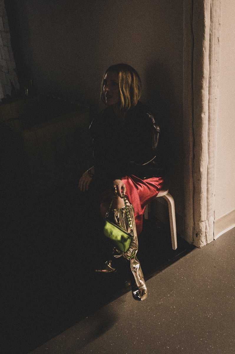 «Une autre vie» sort ce jeudi ✨
bfan.link/une-autre-vie

📸 GRLphotographie