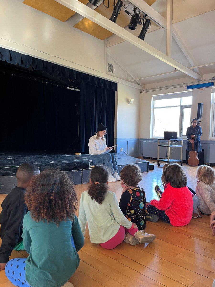 CFStweets's tweet image. Moments from last month's Lower School Community Meeting led by the fifth grade. Students played 20 questions, heard part of a story, sang songs, and spent time together in the community. 

#CFSgrams #community #CFSLowerSchool #quakereducation #friends #Cambridge #PreK-8