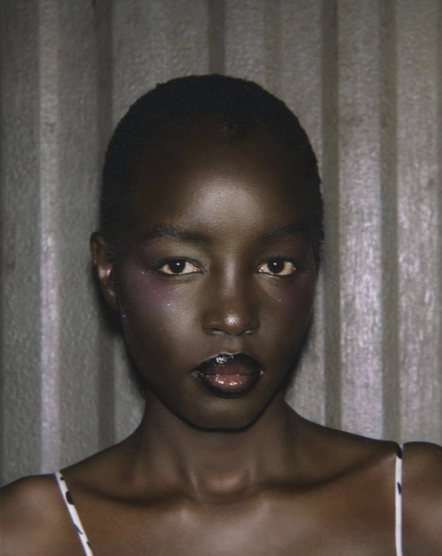 ambertheconduit's tweet photo. one of my fave makeup artists at the moment, raoúl alejandre, did the beauty for CJR’s show using all MAC makeup.. just stunning! beauty shots by ricky alvarez https://t.co/FbwmgRYzum