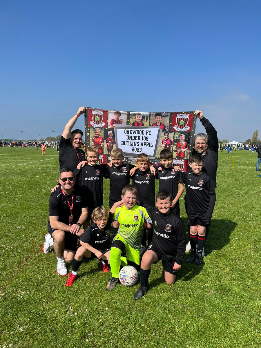 oakwood_boys's tweet photo. Wow, what a weekend at @ESF_Football @Butlins finishing runners up from 36 teams is an amazing achievement! The boys were incredible all weekend ⚽️⚽️@Teamgrassroots_ https://t.co/cnpiPX6Rtz