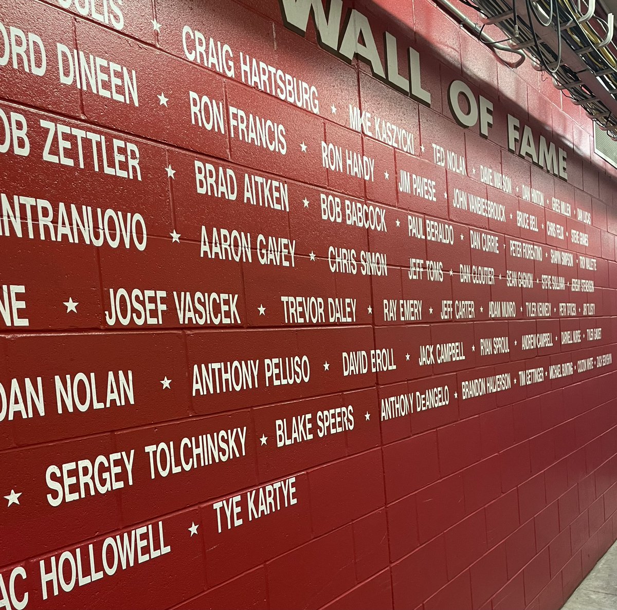 OHLHoundPower's tweet photo. Nice to add Tye Kartye’s name to our Soo Greyhounds Wall of Fame this morning.  #alumni #walloffame https://t.co/UTdYARiU3b