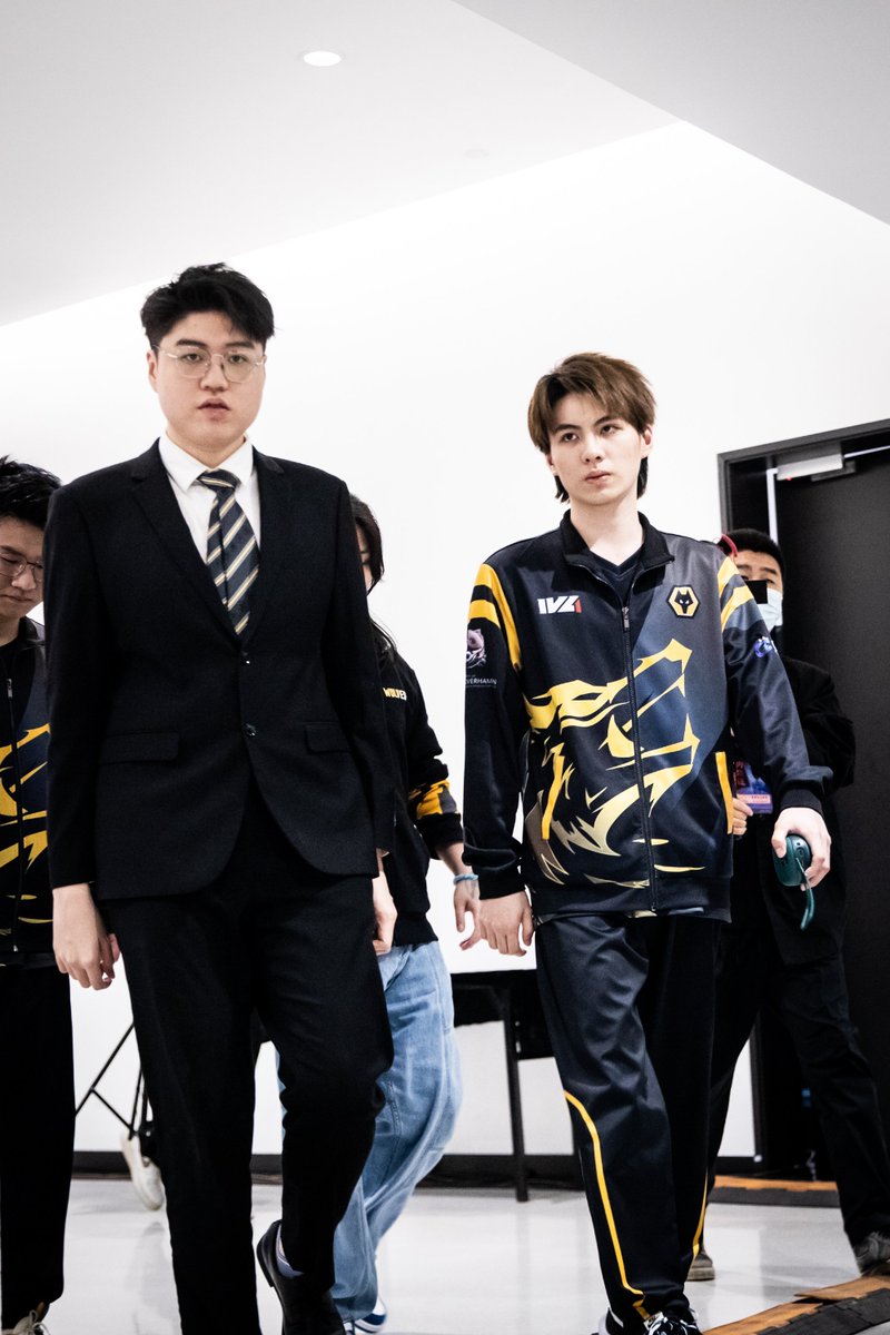 WolvesIDV_Intl's tweet photo. 📸 Pictures from today's match taken and posted by 第五人格超凡君 on Weibo 🥰
#Wolves_COAVI
(1/2) https://t.co/89Df5PdIRu