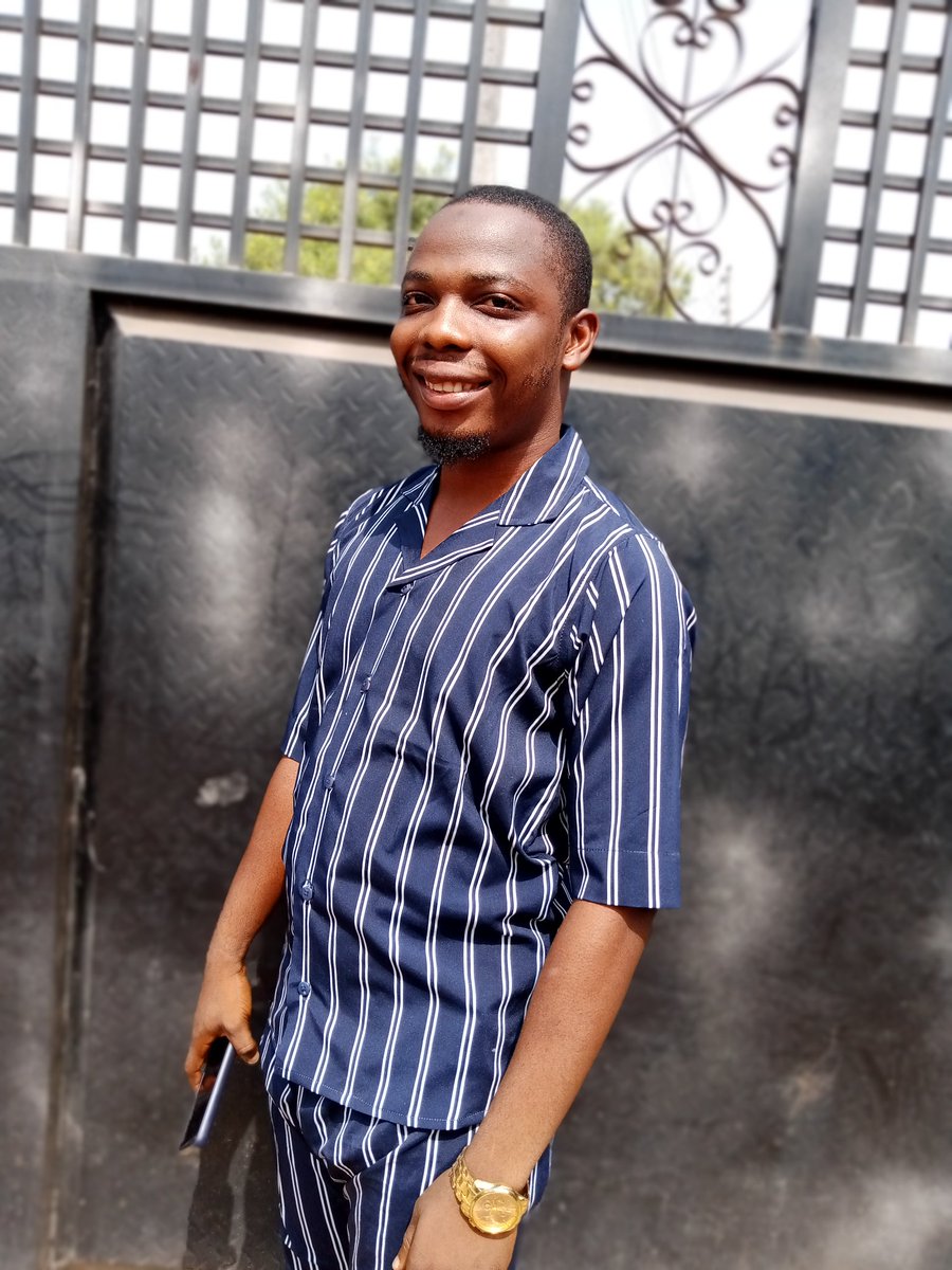heycreadify's tweet image. My woman forced me to take this picture and I love it 😍.. am not a type that loves taking pictures..
buh anyways, I am Bamidele Segun, a #brandidentitydesigner #visualdesigner and I also build websites too ..
Check my portfolio here
bento.me/creadify