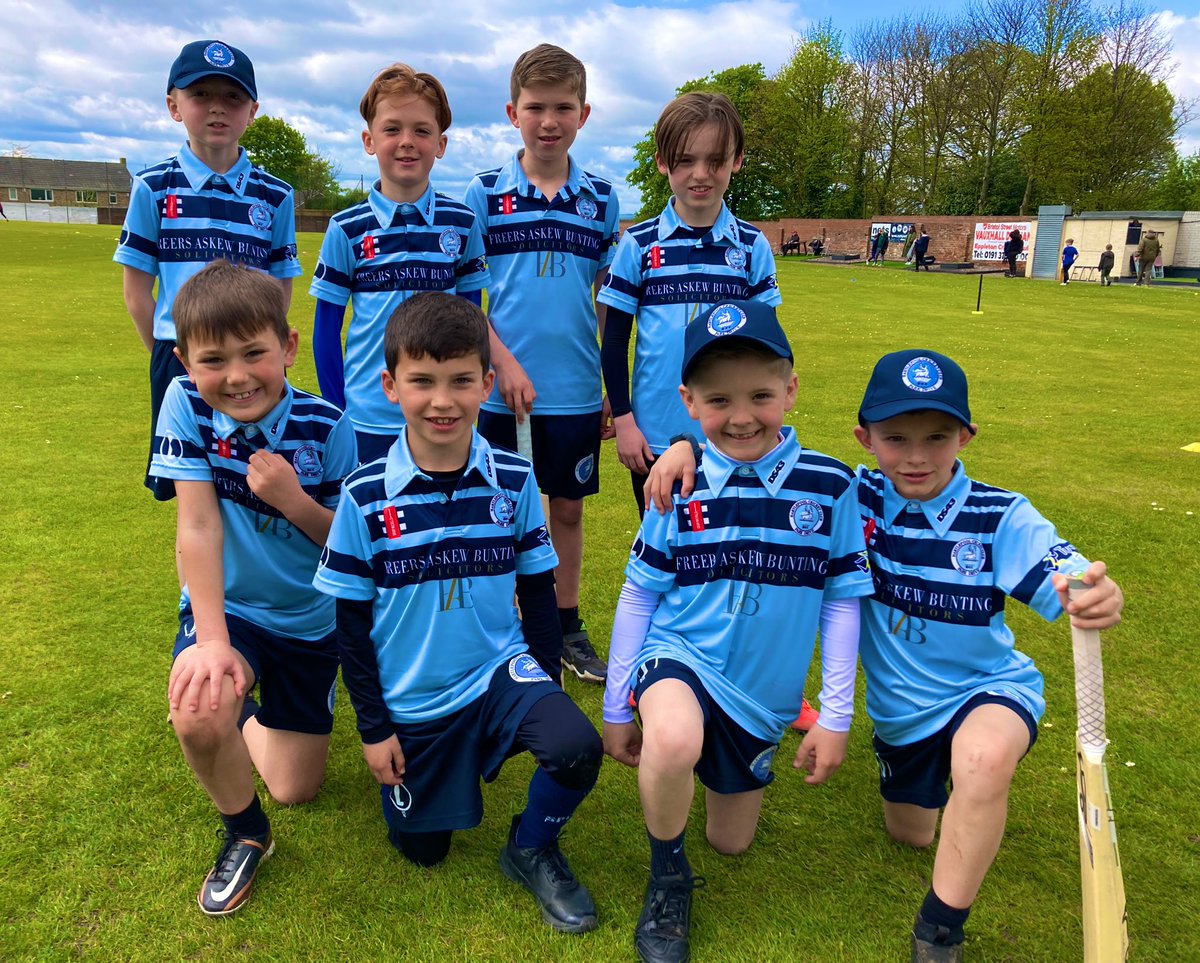 Thanks to @EppletonCC for hosting our Under 9s today in their Tournament. We managed to play two games before the weather intervened. It was great to play a couple of games!
🏏🎾#FirstoftheSeason
