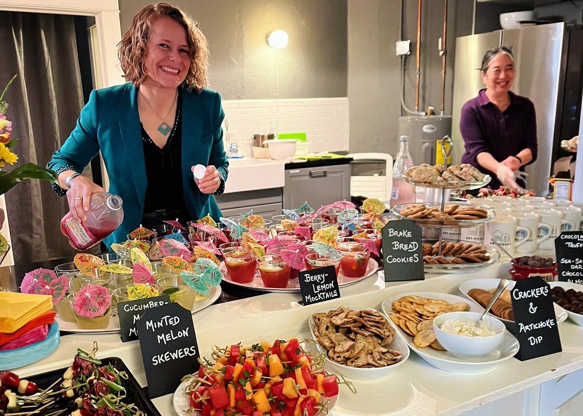 Bucket Brigade tweet media